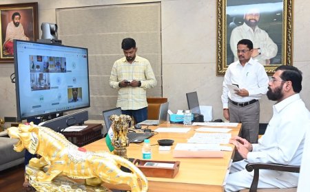 गणेशोत्सवाच्या पार्श्वभूमीवर उपमुख्यमंत्री एकनाथ शिंदे यांनी घेतला राज्यातील मनपाचा तयारीचा आढावा